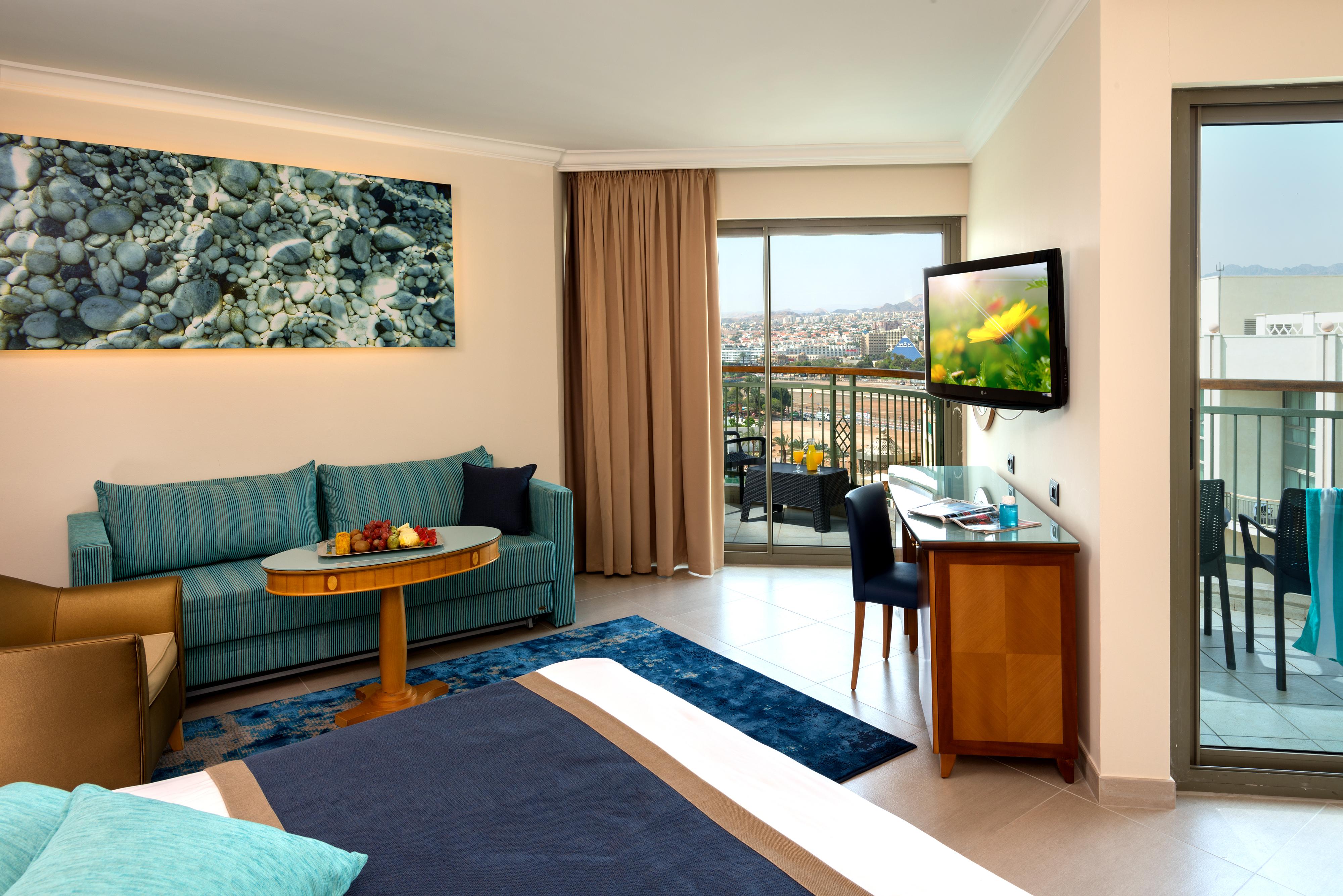 U Magic Palace Eilat Eksteriør bilde A room at the Leonardo Hotel, Tel Aviv